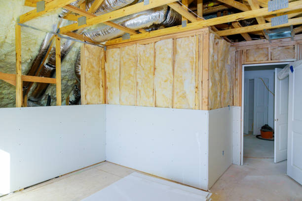 Best Specialized Insulation Services in Russell, KS